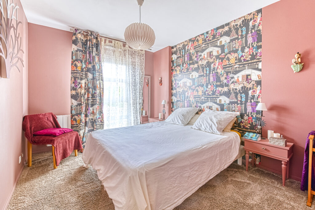 Chambre d’un appartement T3 à vendre à la Madeleine Angers – agence immobilière District