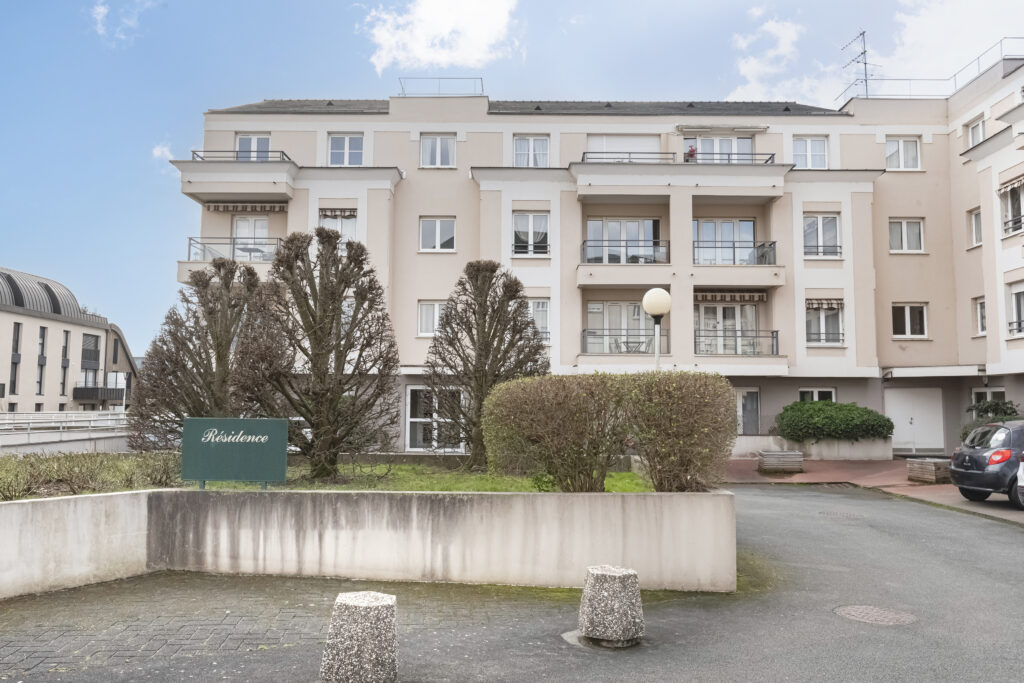 Trois pièces avec balcon et garage
